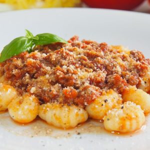 Ñoquis de papa c/salsa bolognesa